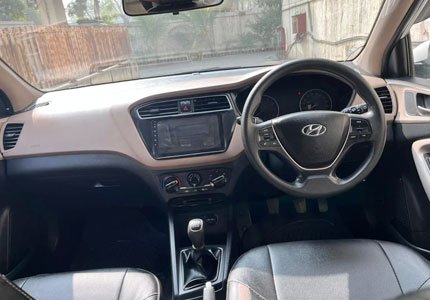 Hyundai i20 (Manual/Auto)