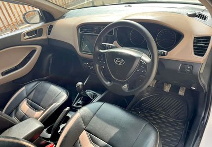 Hyundai i20 (Manual/Auto)